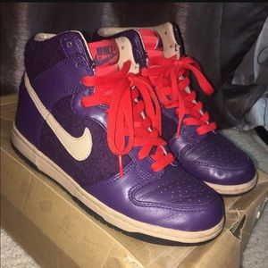 Women’s Nike Dunk High Premium Size 6